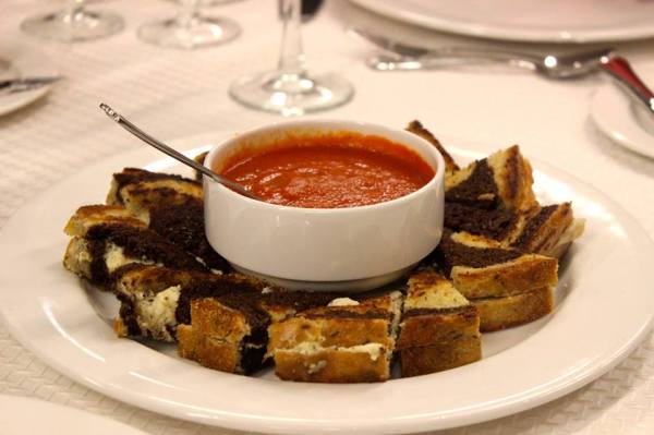 942741_10151742965463151_1188401641_n